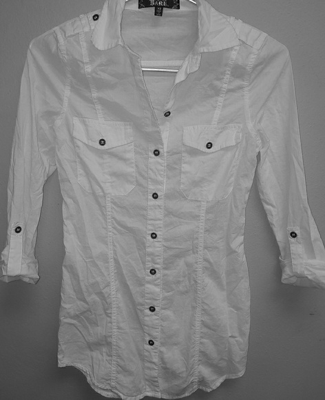 3 for $10 Don't you dare. White top - Picture 1 of 5
